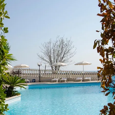 Apartmanhotel Il Borgo 3*