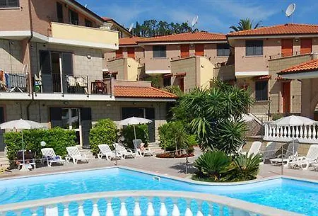 Il Borgo 아파트호텔 3*
