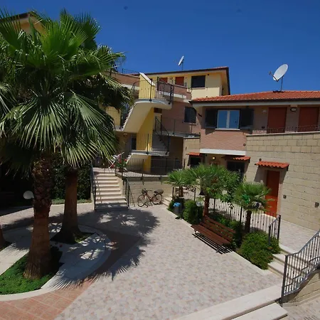 Apart-hotel Il Borgo 3*