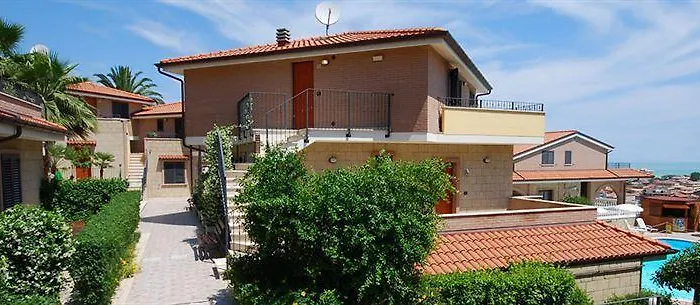 Aparthotel Il Borgo 3*