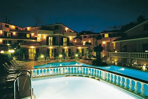 Apartmanhotel Il Borgo 3*